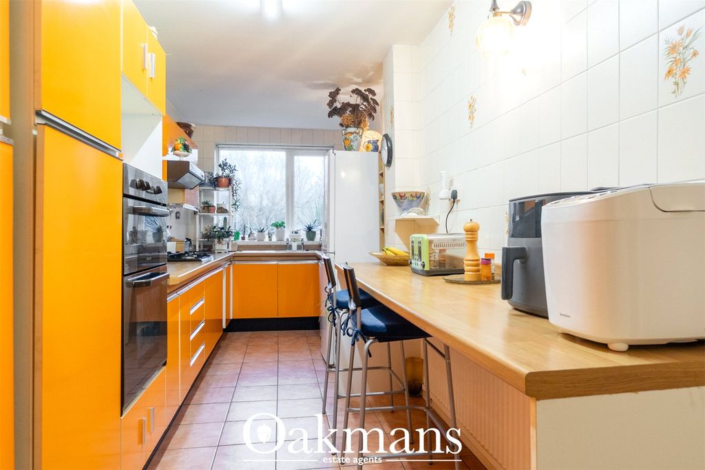 Property photo 2 of 63 Picture No. 08