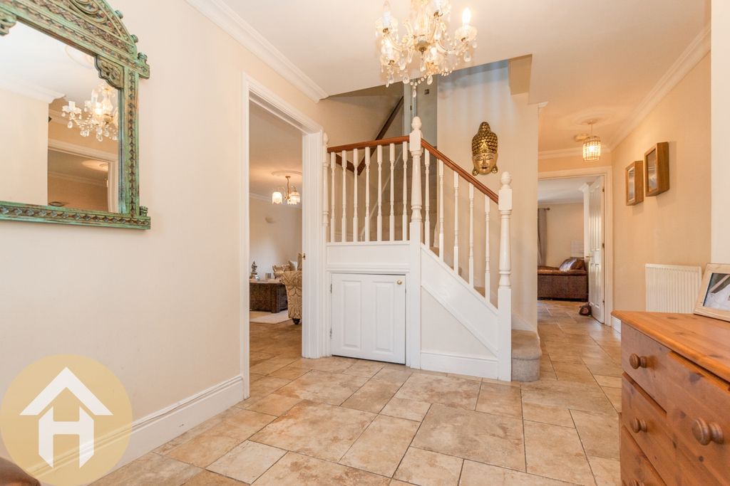 Property photo 2 of 17 Ah2749-8