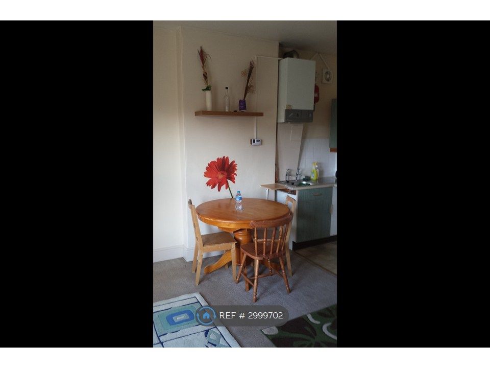 Property photo 2 of 19 Kitchen Diner 2