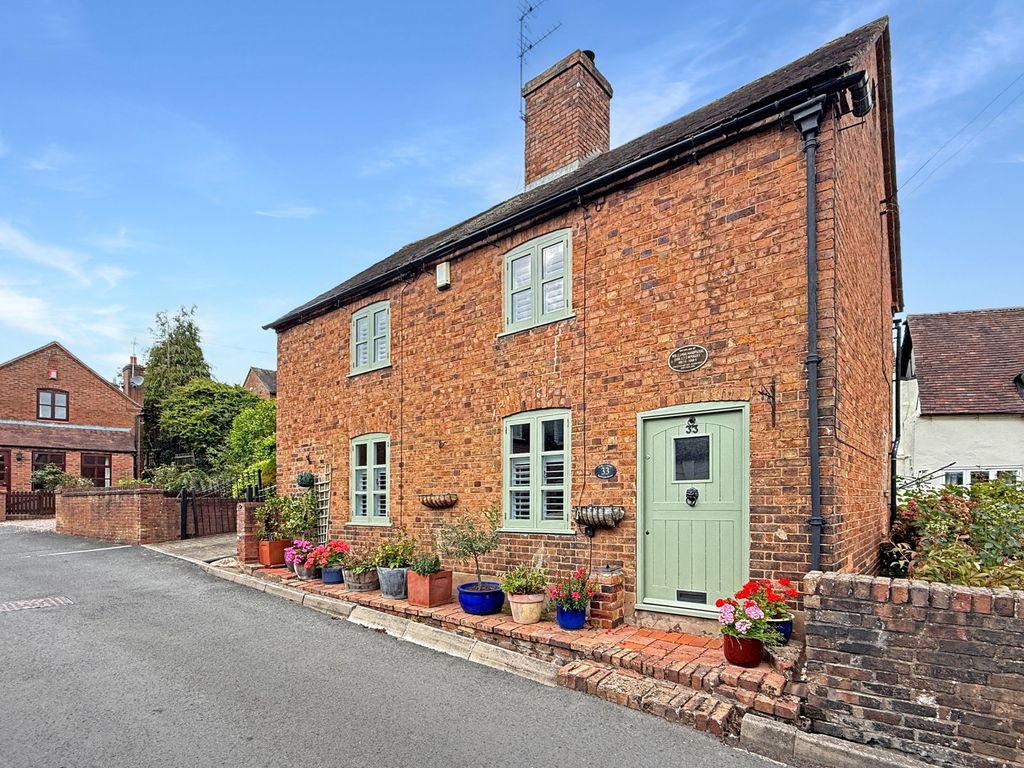 Property photo 1 of 43