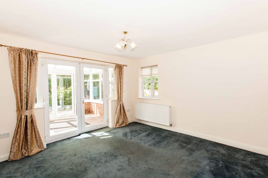 Property photo 3 of 22
