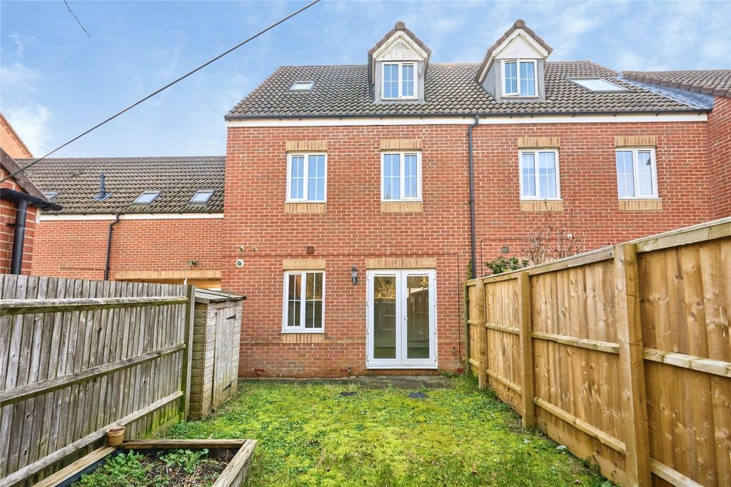 Property photo 2 of 18 Picture No. 05