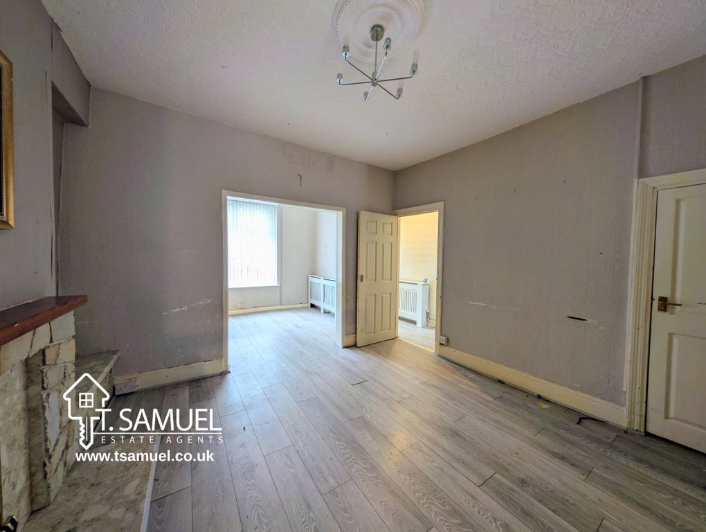 Property photo 3 of 28 Reception Room 2