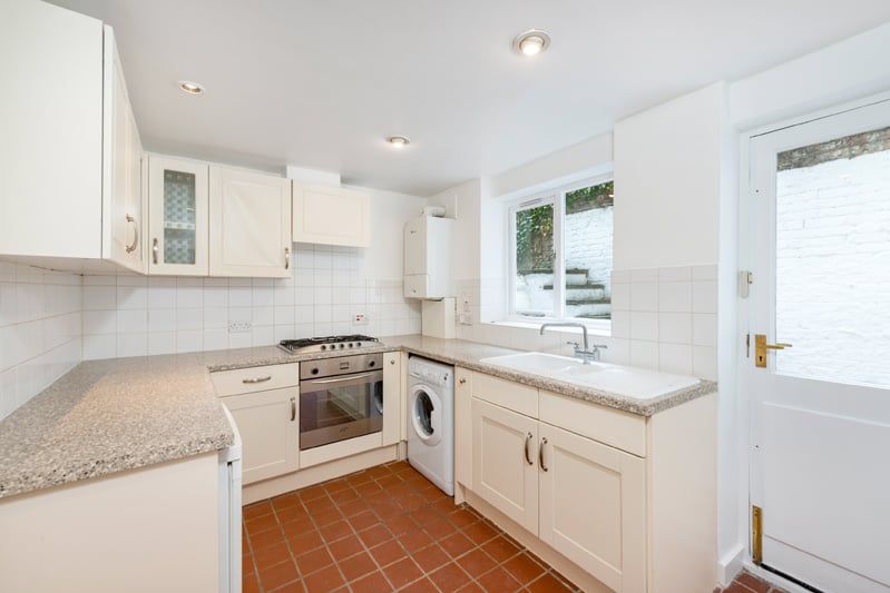 Property photo 2 of 6