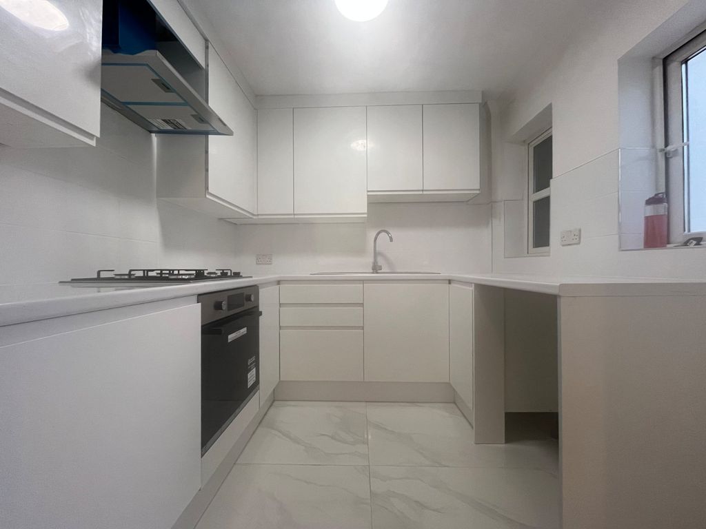 Property photo 3 of 16 Picture No. 15