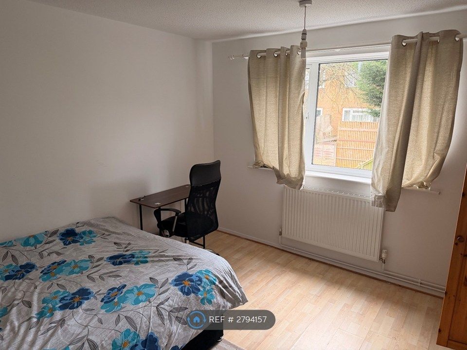 Property photo 3 of 5