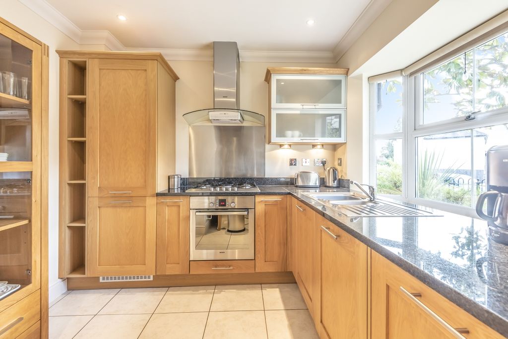 Property photo 2 of 12 Upper Village Road
