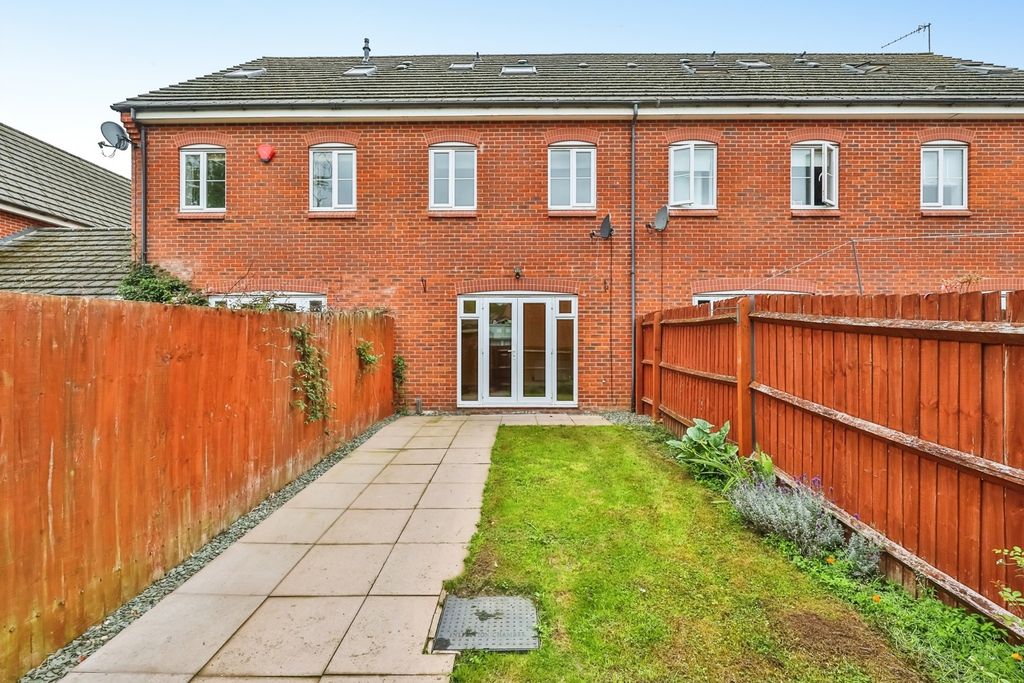 Property photo 3 of 18 Pbox-Img.Jpg