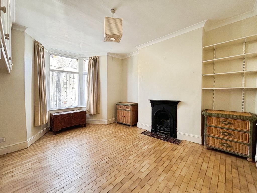 Property photo 2 of 9 Pbox-Img.Jpg