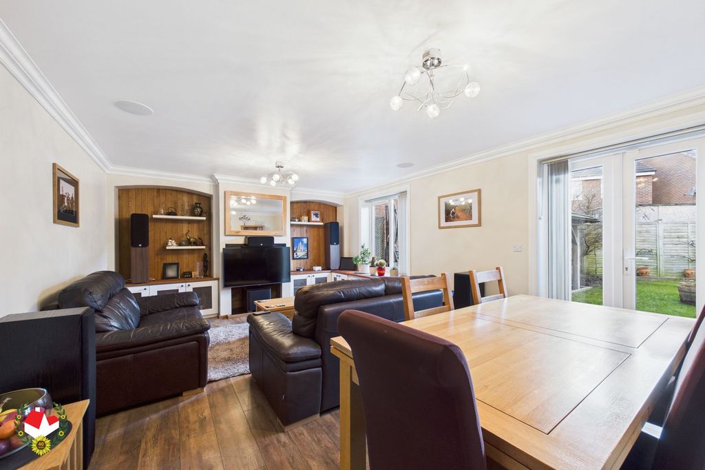 Property photo 2 of 15