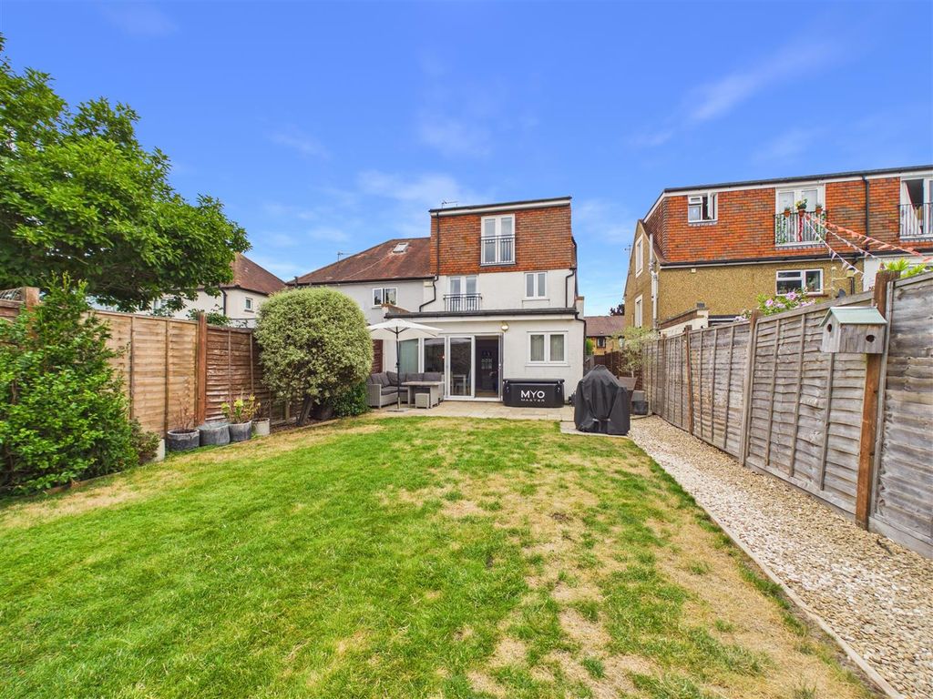 Property photo 1 of 21