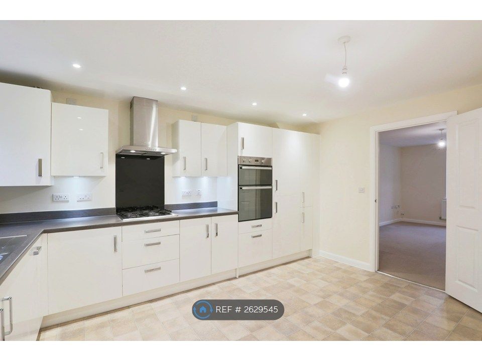 Property photo 3 of 35 Kitchen Diner