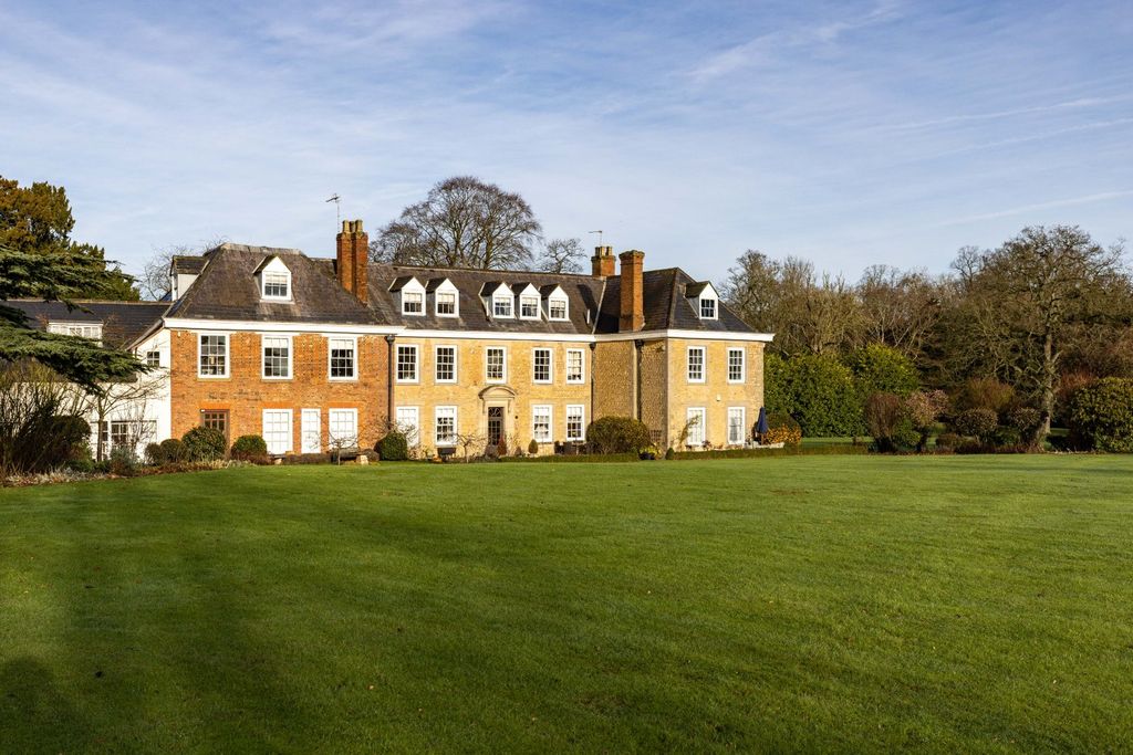 Property photo 1 of 21 Rear