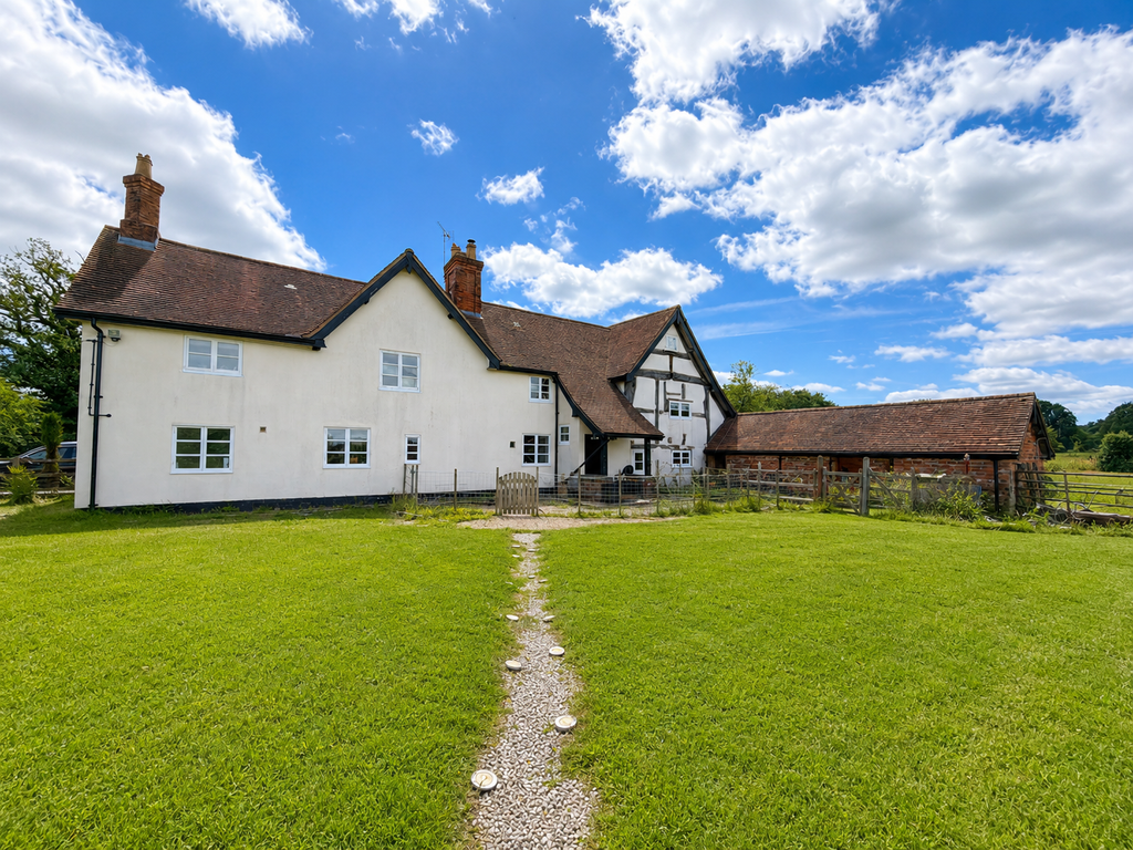 Property photo 2 of 32