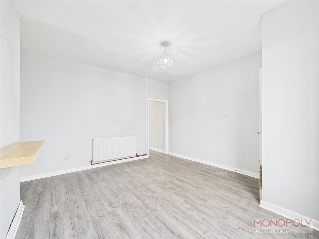 Property photo 2 of 25 Cam03815G0-Pr0391-Still003.Jpg