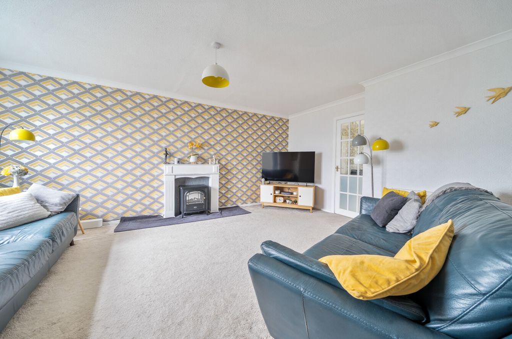 Property photo 2 of 25 2 - 1425136-5-69Af22A...