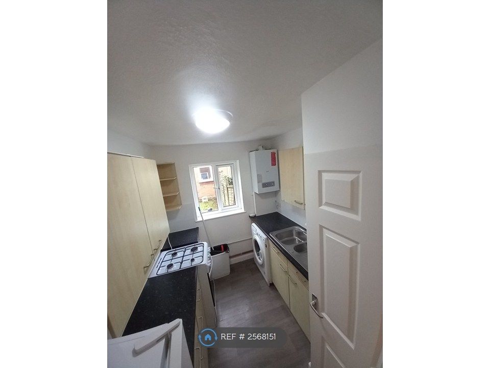 Property photo 2 of 8