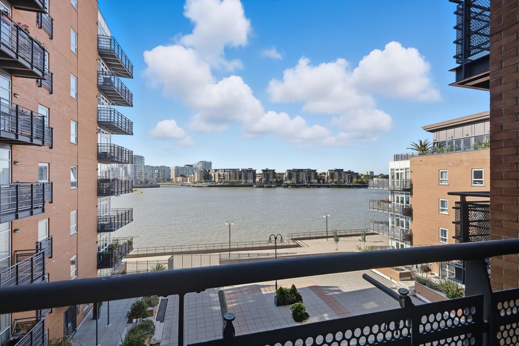 Property photo 2 of 12 Photo 2