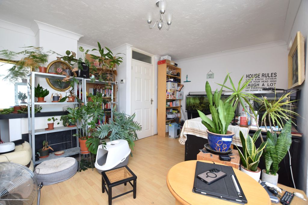 Property photo 2 of 13 Dsc_0983