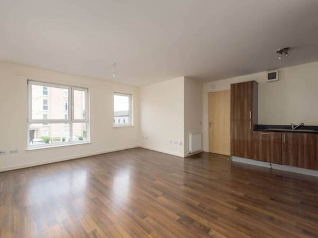 Property photo 3 of 10 3