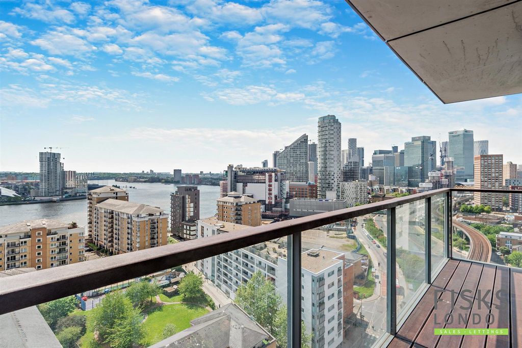 Property photo 2 of 15 8595634-Exterior01-800.Jpg