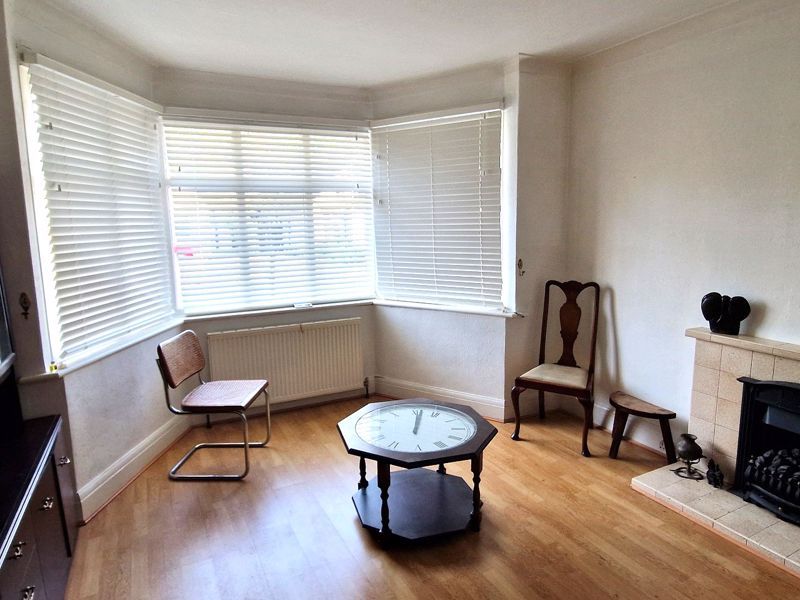 Property photo 2 of 12 Photo 4