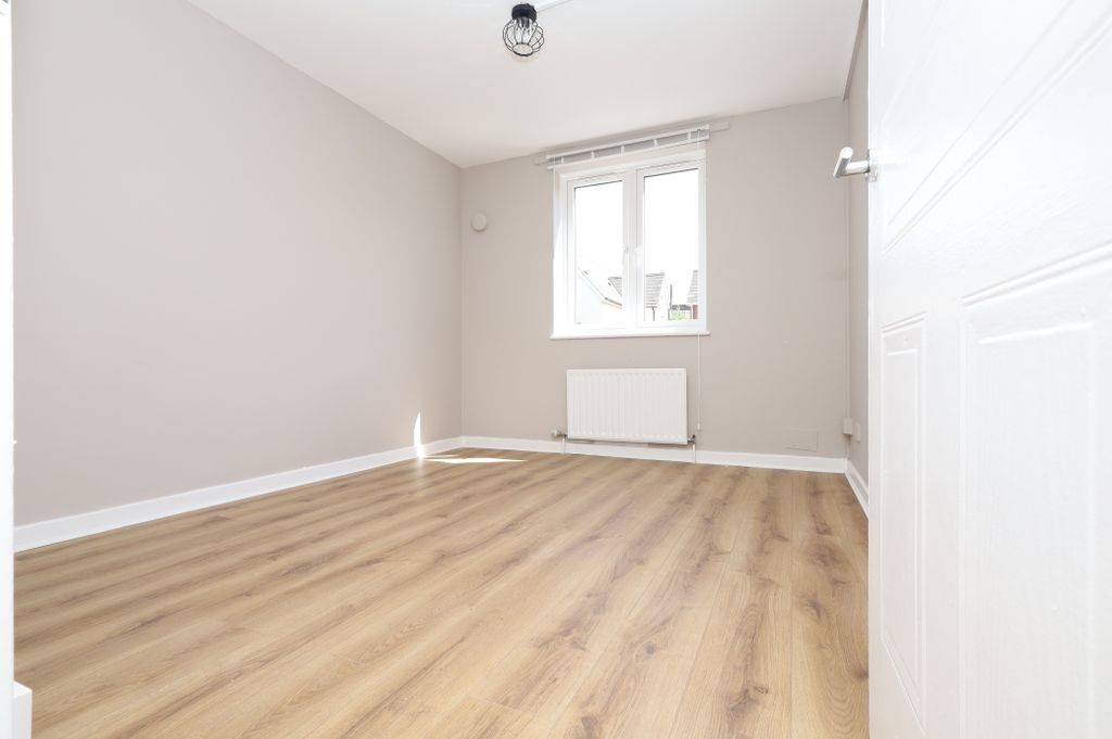 Property photo 2 of 3