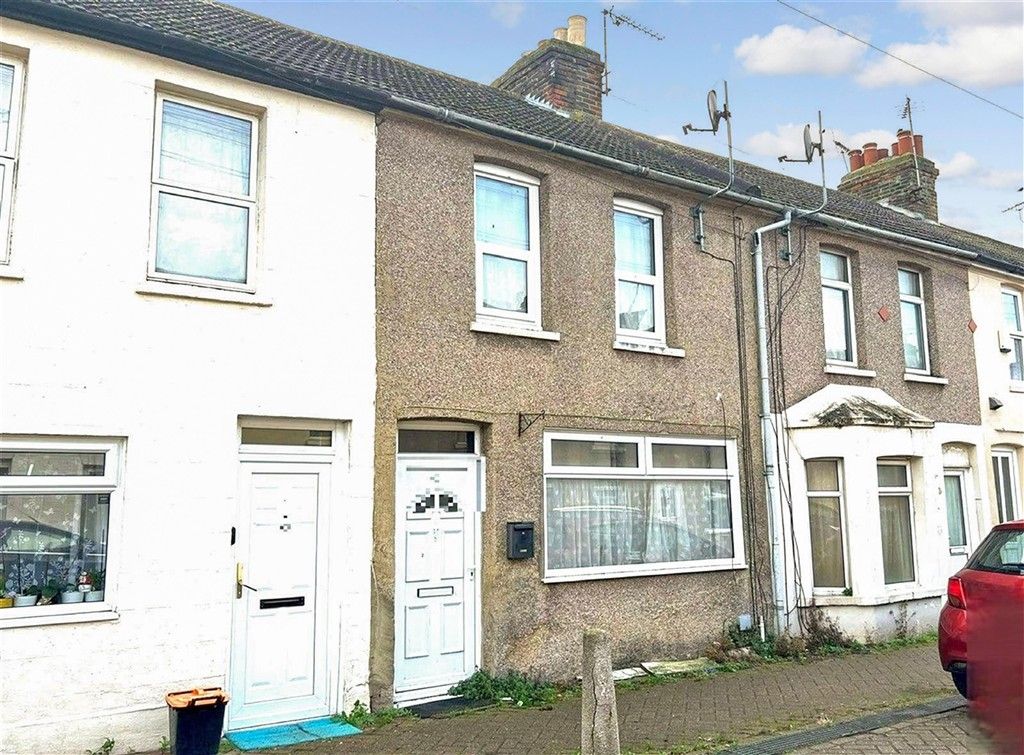 Property photo 2 of 9 Front (Web)