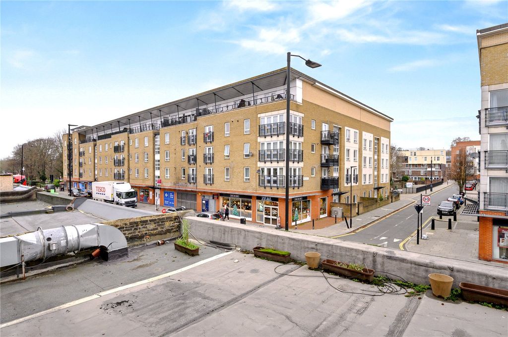 Property photo 3 of 11 Picture No. 27