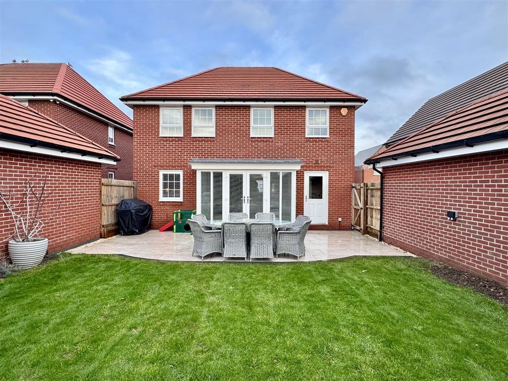 Property photo 3 of 32 Tempimagerk9Upn.Jpg