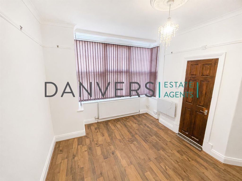 Property photo 1 of 3 Bed 1.Jpg