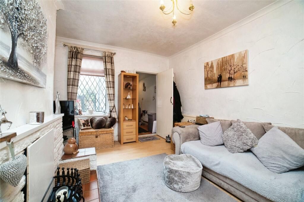 Property photo 3 of 15