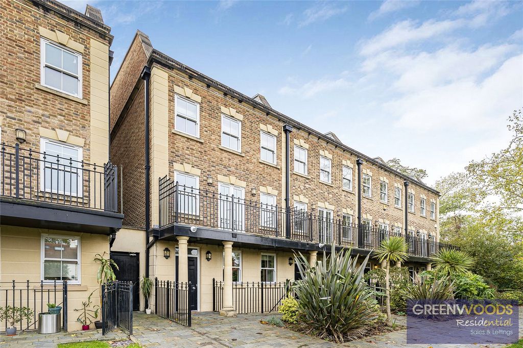 Property photo 2 of 37 Picture No. 36