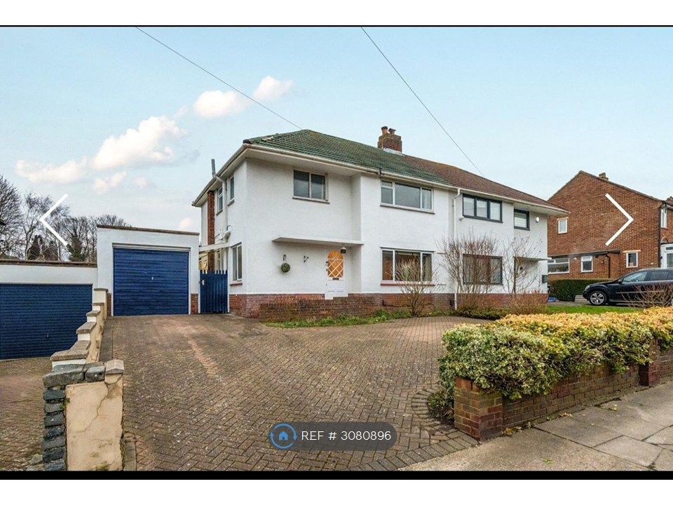 Property photo 1 of 10 Front