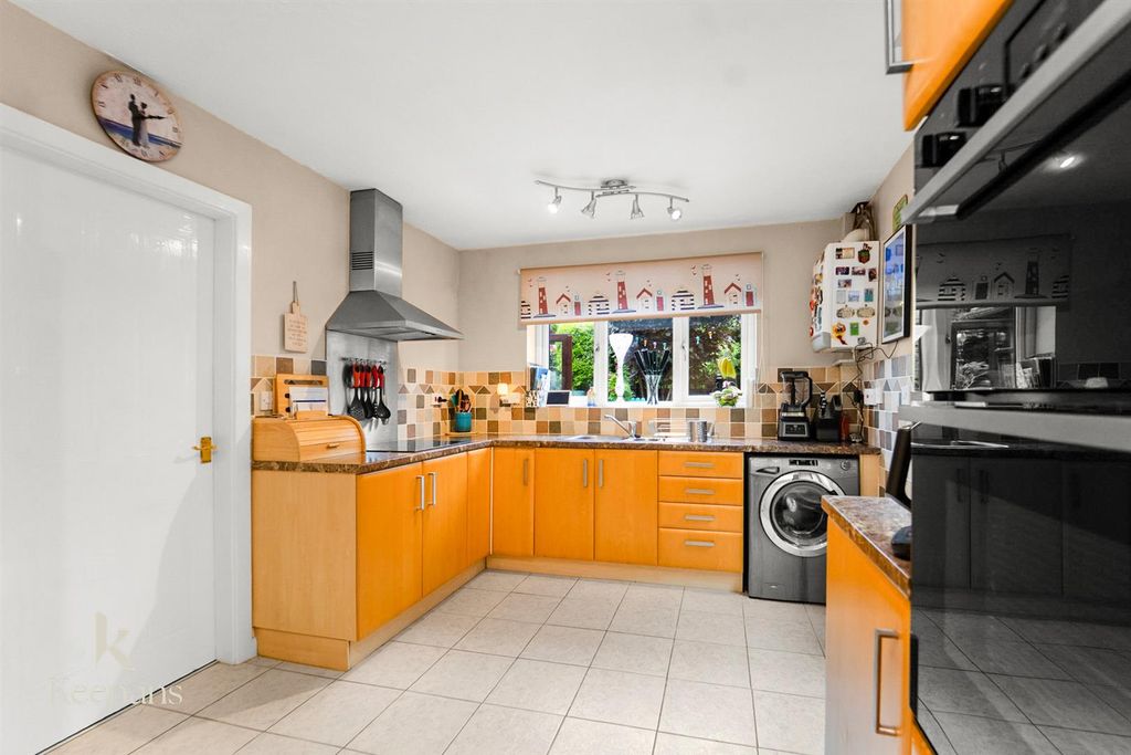 Property photo 3 of 36 Longton-22.Jpg