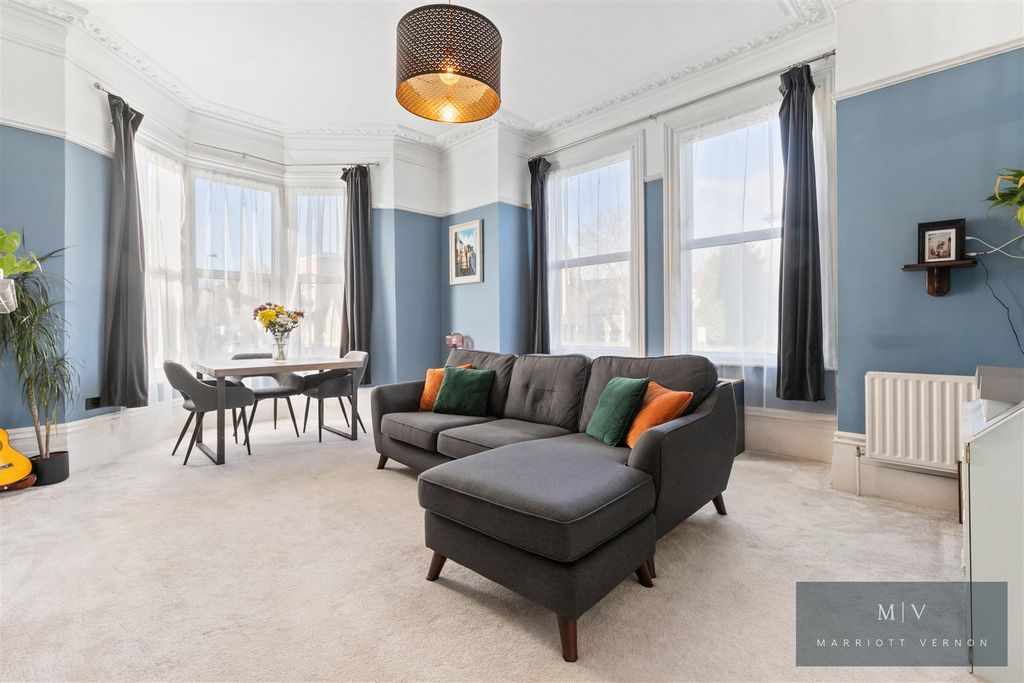 Property photo 3 of 16 Aberdeen Road 14 F1 MV-12.Jpg