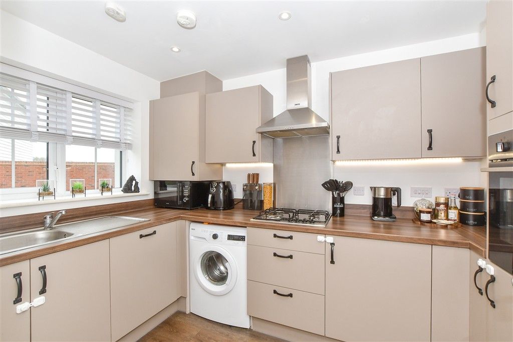 Property photo 2 of 15 Kitchen