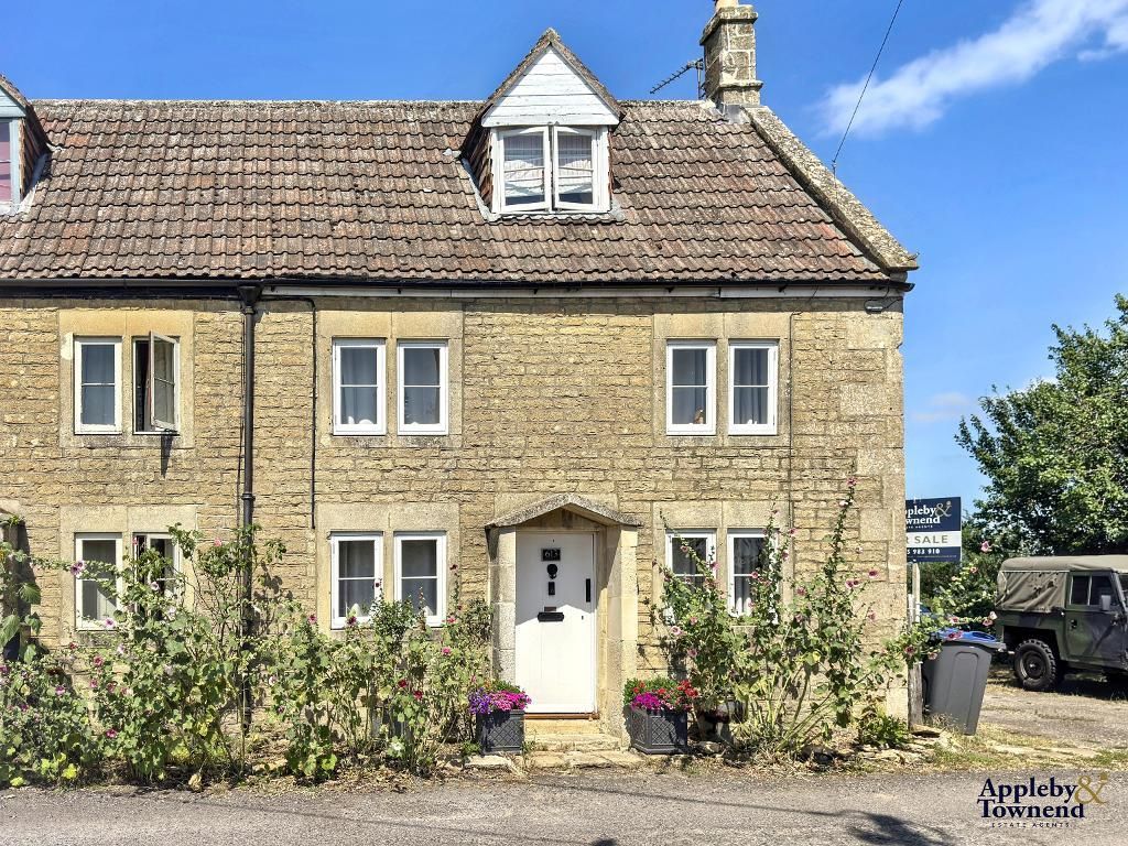 4 bed semi-detached house for saleBerryfield Lane, Melksham, Wiltshire SN12