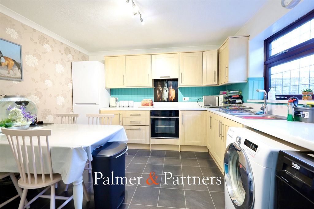 Property photo 2 of 11 Picture No. 07