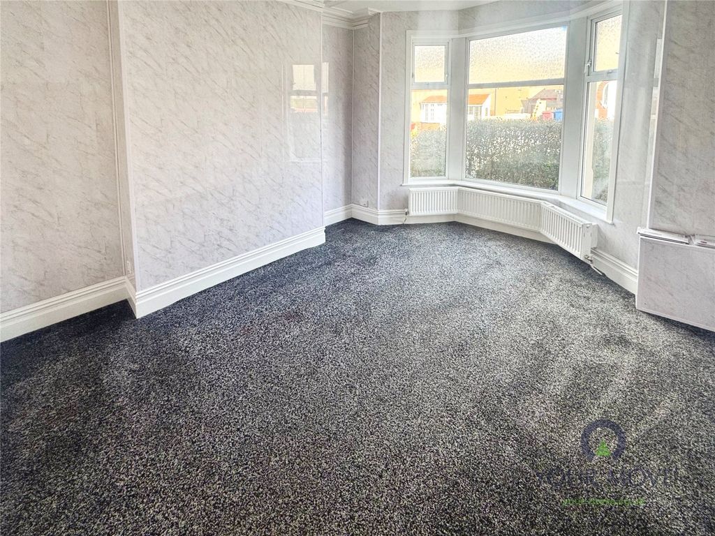 Property photo 2 of 12 Picture No. 04