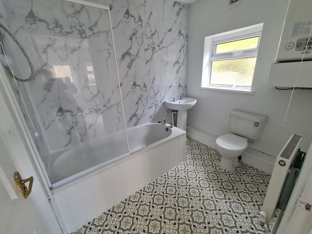 Property photo 3 of 9 Not Specified