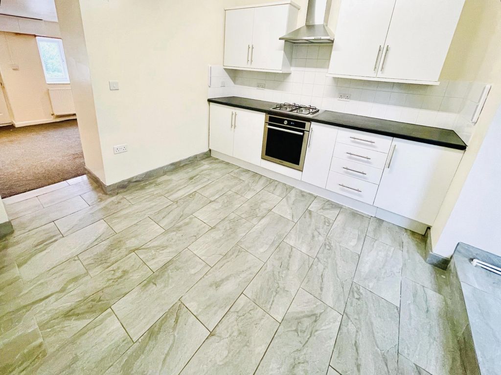 Property photo 3 of 9 Image