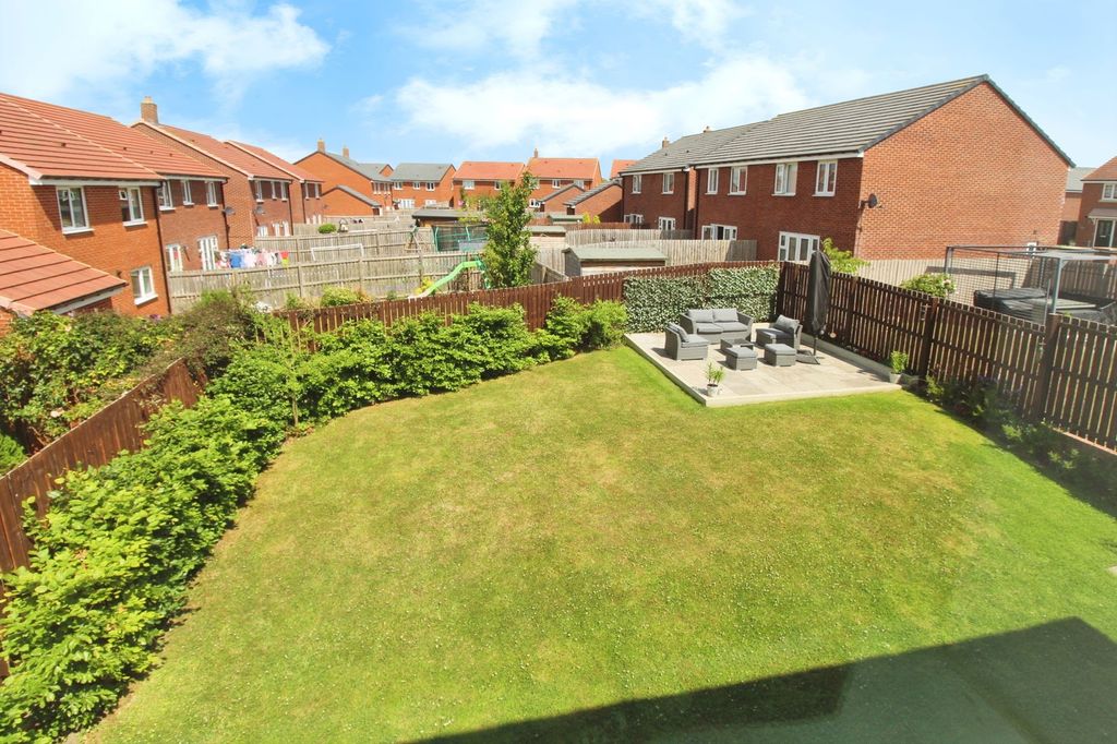 Property photo 2 of 23
