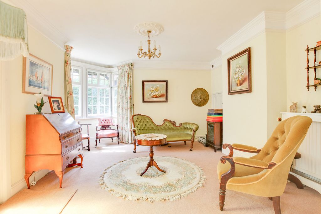 Property photo 3 of 24