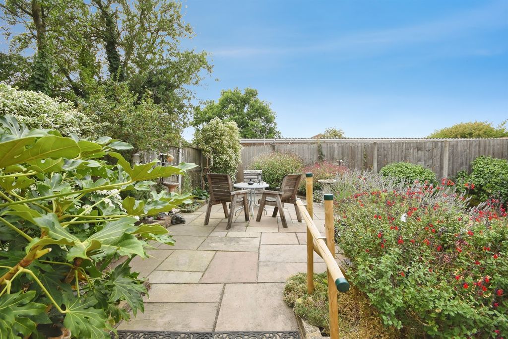 Property photo 3 of 26
