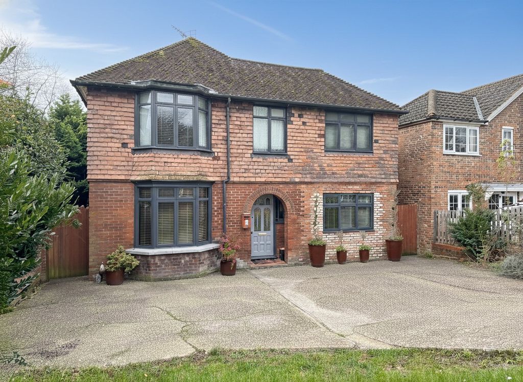 Property photo 1 of 13