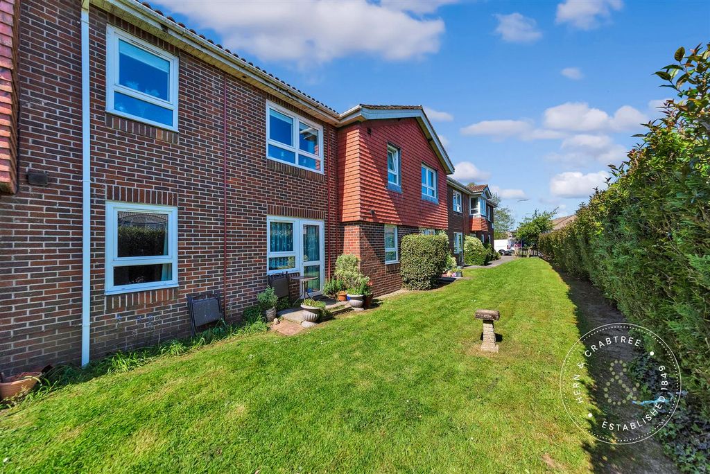 Property photo 1 of 24 Restway-Court-13.Jpg