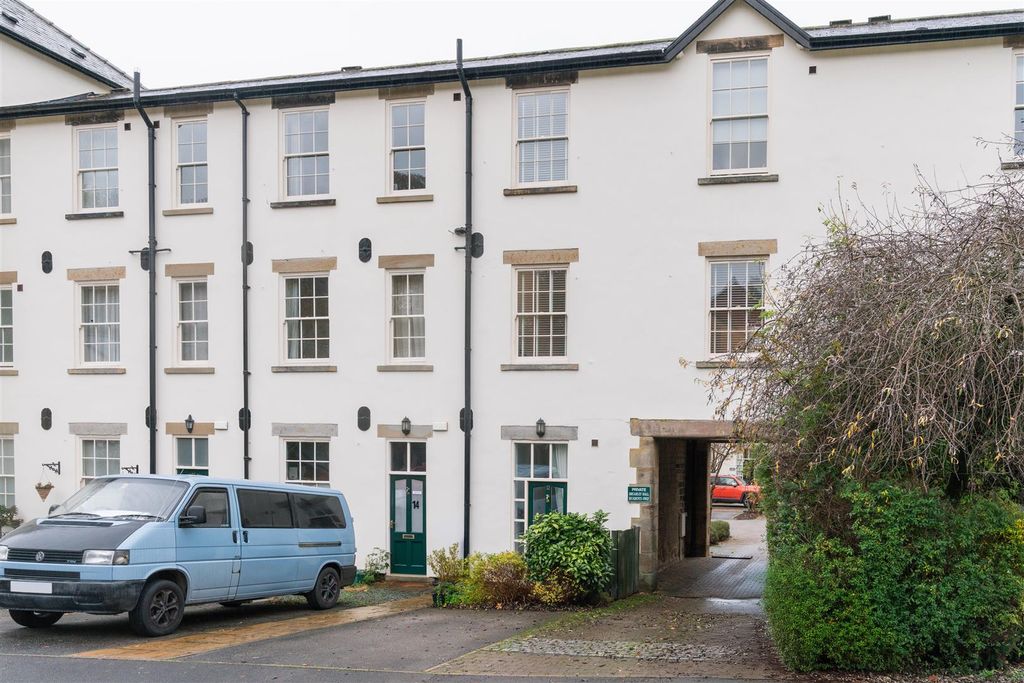 Property photo 1 of 17 Externals.Jpg