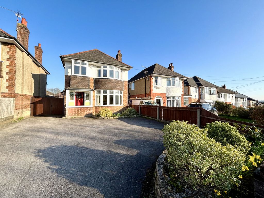 Property photo 1 of 19 Photo 20