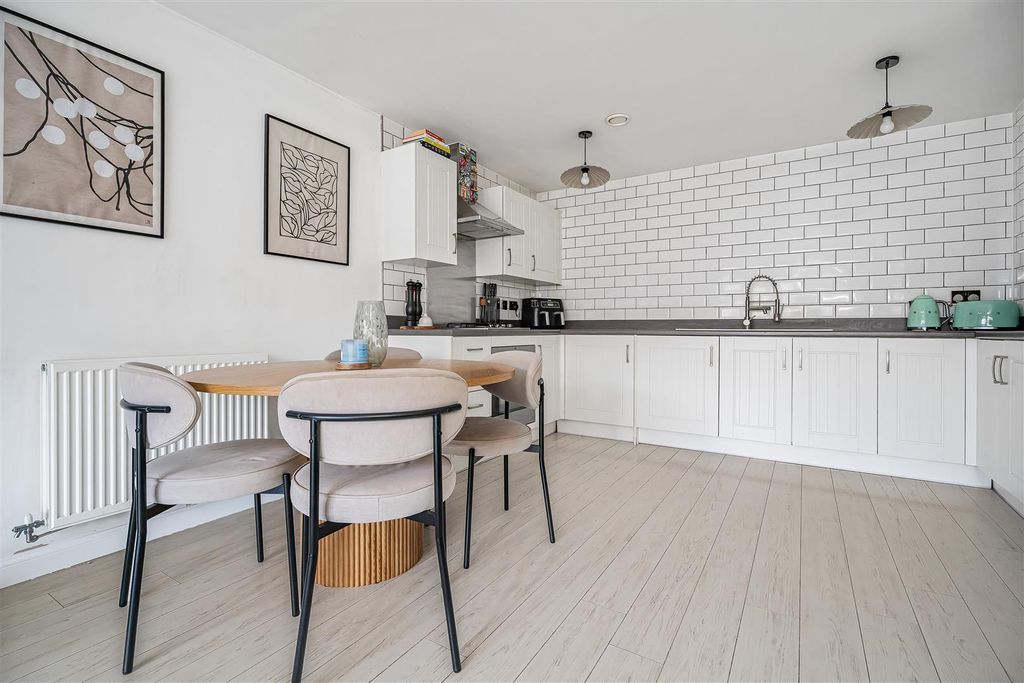 Property photo 3 of 20 Img_9168.Jpeg